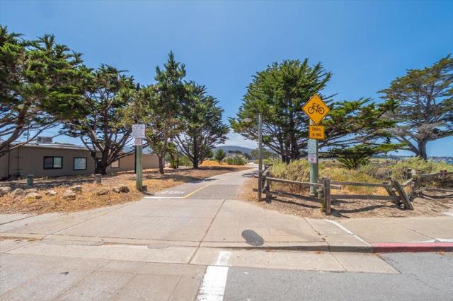 36 La Playa Street, Monterey CA: https://media.crmls.org/mediaz/3a1ab88f-dcf7-42ef-b0e5-f7671a99e7b0.jpg