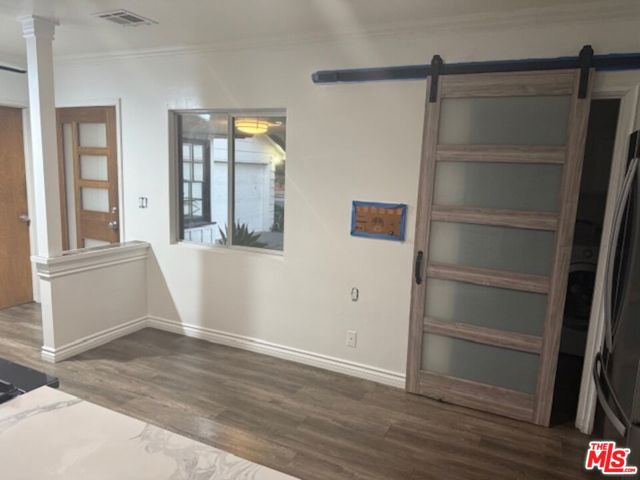 9333 Swinton Avenue, North Hills CA: https://media.crmls.org/mediaz/3a1abb93-19cc-47fd-9edc-c92feb19a6ee.jpg