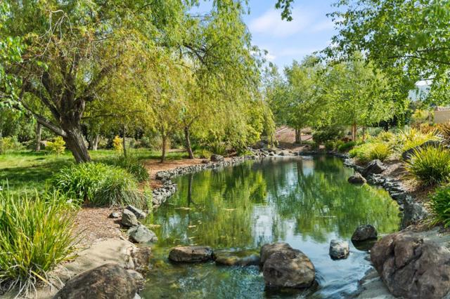 283 Casitas Bulevar, Los Gatos CA: https://media.crmls.org/mediaz/3a1c1852-c462-4422-80ce-332d26b12dbc.jpg