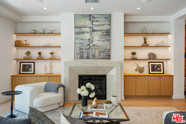 20215 Lorenzana Drive, Woodland Hills CA: https://media.crmls.org/mediaz/3a1cc32f-471a-4de4-9406-2ea5b1bb8c73.jpg