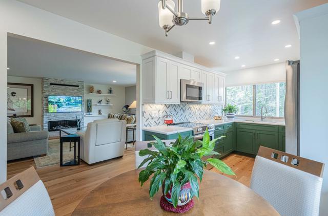 60 Skyline Crest Drive, Monterey CA: https://media.crmls.org/mediaz/3a1cd33b-670e-4a68-89d1-e0cdcfd55006.jpg