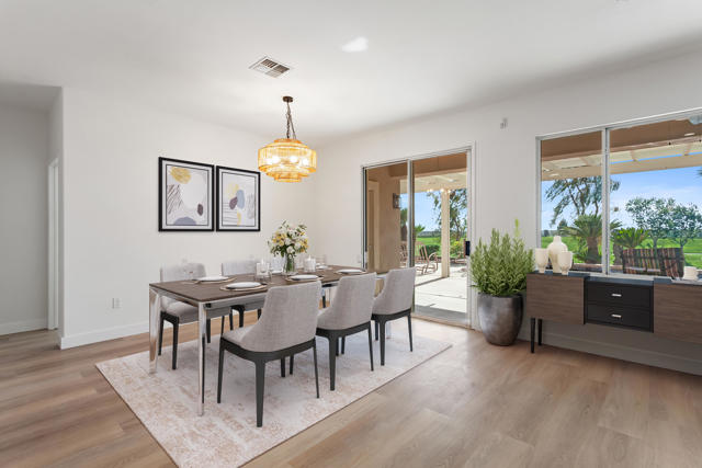 35677 Inverness Avenue, Palm Desert CA: https://media.crmls.org/mediaz/3a1d80e2-3198-4441-bcbd-b68f699065ff.jpg