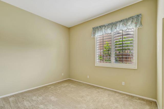 2706 VALLEYCREEK CIR, Chula Vista CA: https://media.crmls.org/mediaz/3a1eb5d3-2804-48f0-a147-1fb12a22e3ce.jpg