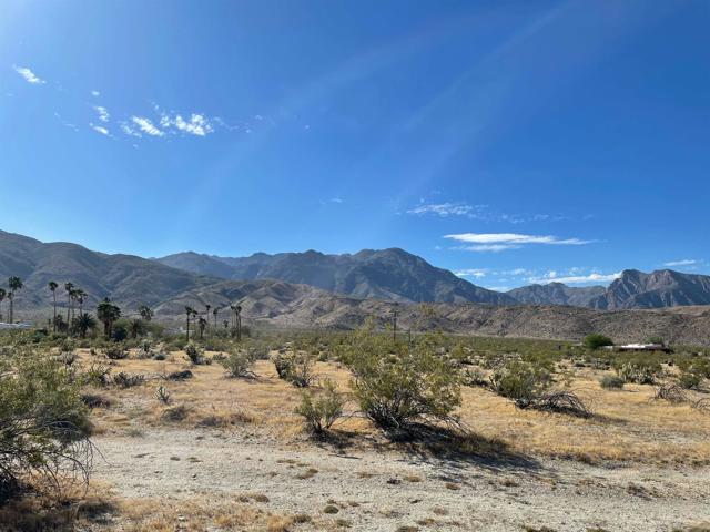78 Broken Arrow, Borrego Springs CA: https://media.crmls.org/mediaz/3a1ec358-a299-4c0c-b361-0a82fc360c5e.jpg