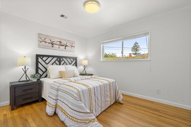 1115 Fairlands Court, Campbell CA: https://media.crmls.org/mediaz/3a1ec501-af3c-4835-a21e-94094f537da5.jpg