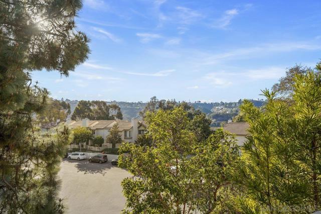 Image 24 of 26 For 2772 Ariane Dr  70