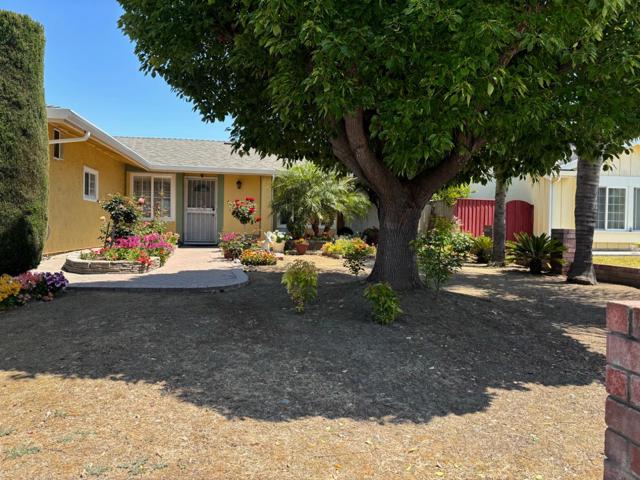 1556 Aldrich Way, San Jose CA: https://media.crmls.org/mediaz/3a1f7523-5ab4-45be-b352-dfa551faf905.jpg
