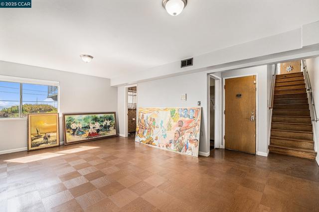 5955 Ralston Ave, Richmond CA: https://media.crmls.org/mediaz/3a1f77ea-26cb-4ac2-a57e-b9828d5bbd6a.jpg