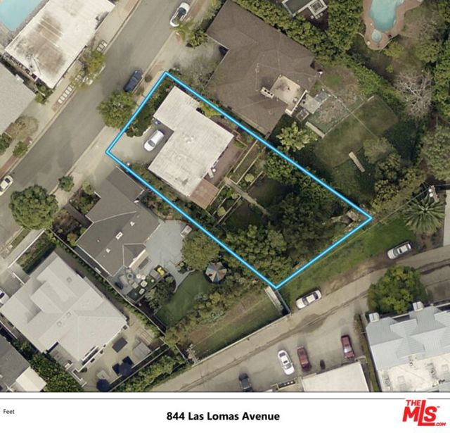844 Las Lomas Avenue, Pacific Palisades CA: https://media.crmls.org/mediaz/3a1fafd9-d69b-4a9f-ad2c-95bba9cc6037.jpg