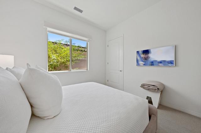 38 Zinfandel, Rancho Mirage CA: https://media.crmls.org/mediaz/3a20e3c7-0838-4545-b490-b8d83650e665.jpg