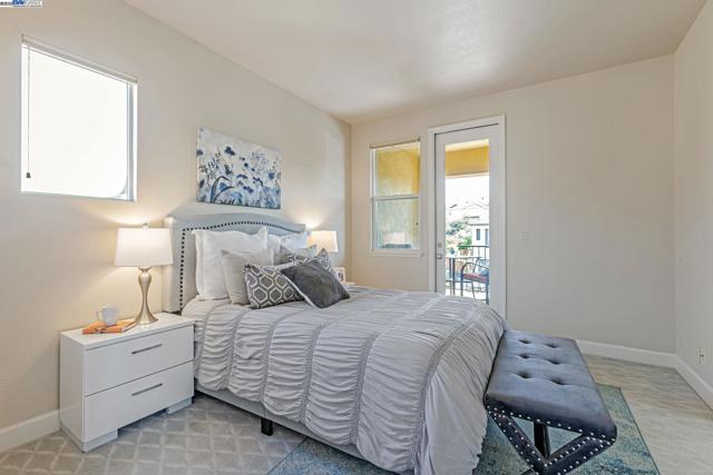 Image 36 of 51 For 9542 Velvet Leaf Cir