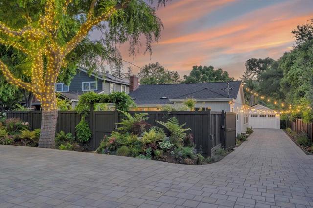 15415 Winchester Boulevard, Monte Sereno CA: https://media.crmls.org/mediaz/3a21c91e-1414-4ad4-8d30-8d1d930106ed.jpg