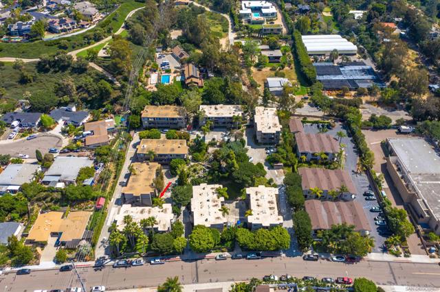 155 Rosebay Dr, Encinitas CA: https://media.crmls.org/mediaz/3a236a9b-f07b-40fb-8cf5-e18dc2505fb1.jpg