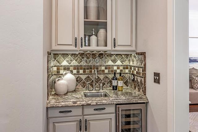 12791 Normandy Lane, Los Altos Hills CA: https://media.crmls.org/mediaz/3a23cfa1-7520-4734-9576-6ef38f72c8de.jpg