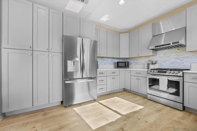 29737 Northshore, Menifee CA: https://media.crmls.org/mediaz/3a248173-95fd-4eae-a12a-020c128eea7a.jpg