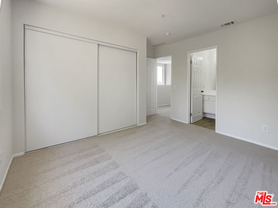 MLS #25529163 image #18