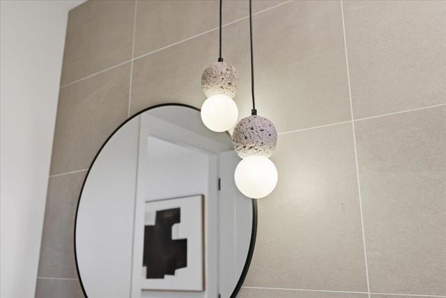 852 La Para Avenue, Palo Alto CA: https://media.crmls.org/mediaz/3a24ffbb-9c36-471b-9c38-a51068b5efe7.jpg