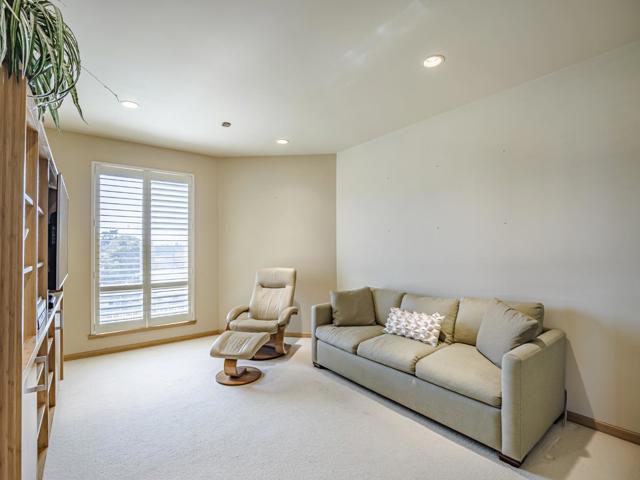 515 2nd Street, Santa Cruz CA: https://media.crmls.org/mediaz/3a260948-a47d-4e2c-9459-260fe9c8e172.jpg