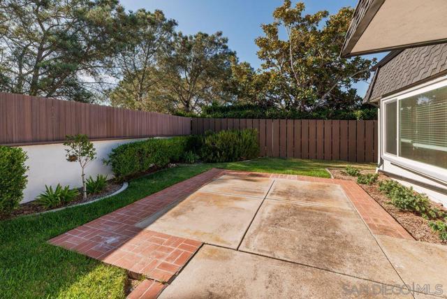8686 Cliffridge Ave., La Jolla CA: https://media.crmls.org/mediaz/3a267417-b7a8-4892-b1f0-8207e98f191a.jpg