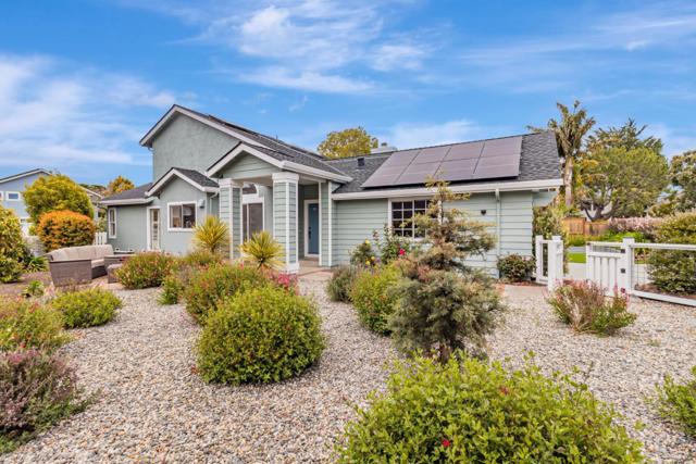 2100 Winged Foot Road, Half Moon Bay CA: https://media.crmls.org/mediaz/3a275763-6925-48b5-8360-65dfd3718cb2.jpg