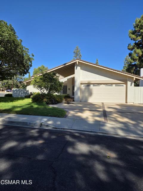 3030 Morningside Drive, Thousand Oaks CA: https://media.crmls.org/mediaz/3a27cc63-b7fa-45e8-a213-e9f2add93c0f.jpg