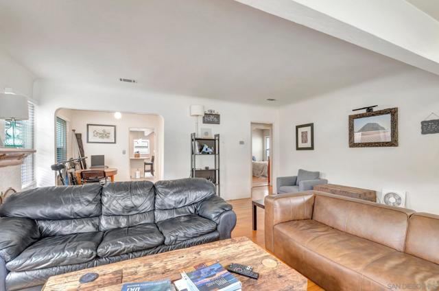 4817 4821 Coronado Ave., San Diego CA: https://media.crmls.org/mediaz/3a28a87a-df54-4bdf-891e-807f621b9ec7.jpg