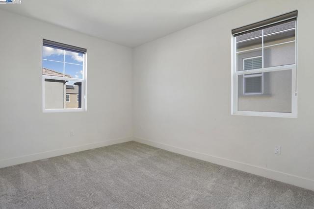 2208 Daimler St, Lathrop CA: https://media.crmls.org/mediaz/3a2a15e6-3fc1-4cac-bd7e-6d5a4c05b028.jpg