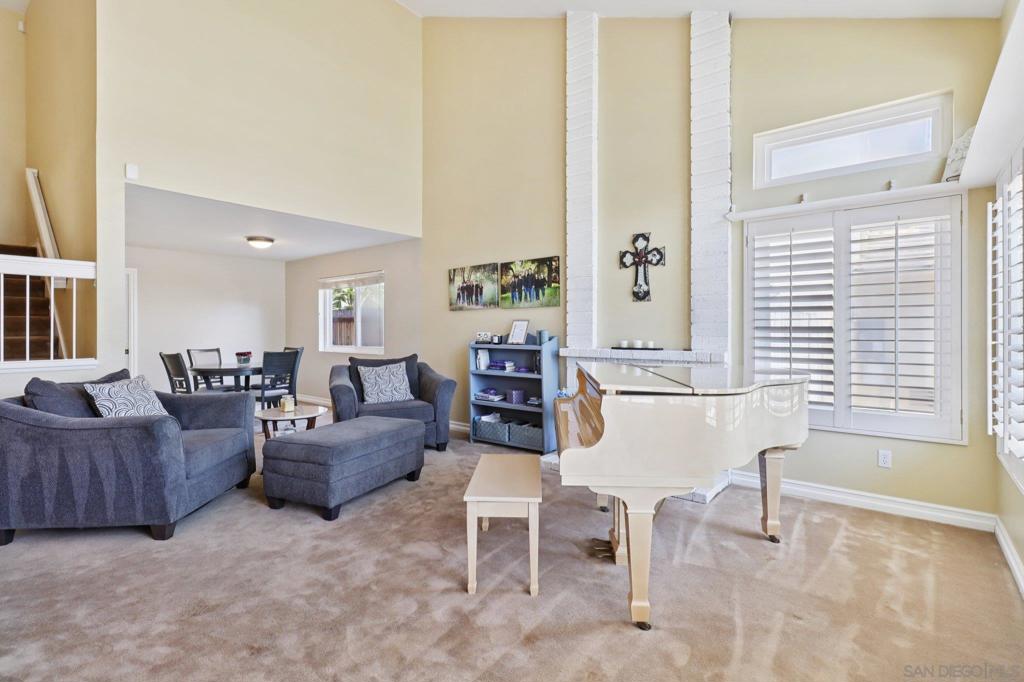 MLS #250035843SD img 6