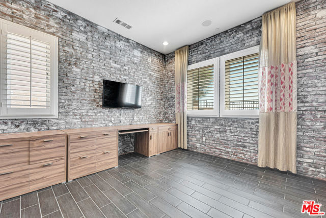 11945 Mirabel Way, Porter Ranch CA: https://media.crmls.org/mediaz/3a2a5a0e-2ca9-4ae6-8a5f-381a63533d47.jpg