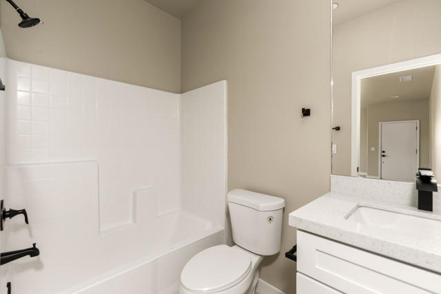 Image 5 of 21 For 13 Caliente Drive