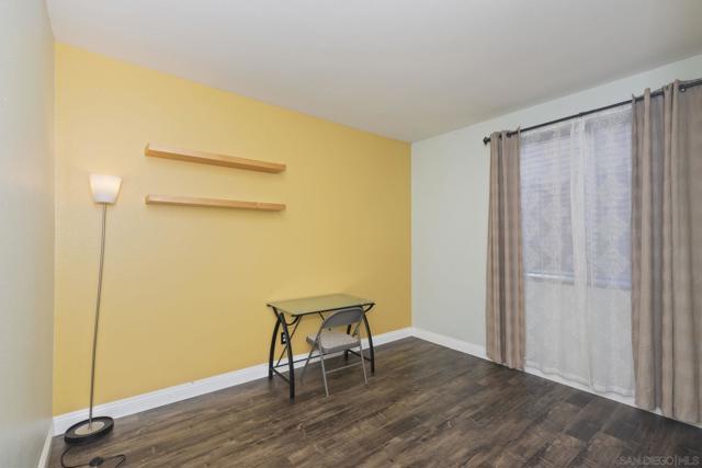 11927 Dapple Way, San Diego CA: https://media.crmls.org/mediaz/3a2a99de-11fe-457d-b3a9-3f2b45371b1c.jpg