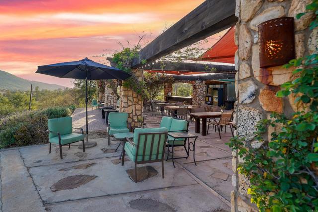 25260 E Old Julian Hwy, Ramona CA: https://media.crmls.org/mediaz/3a2aca22-6487-42d4-9198-5f41f991faf3.jpg
