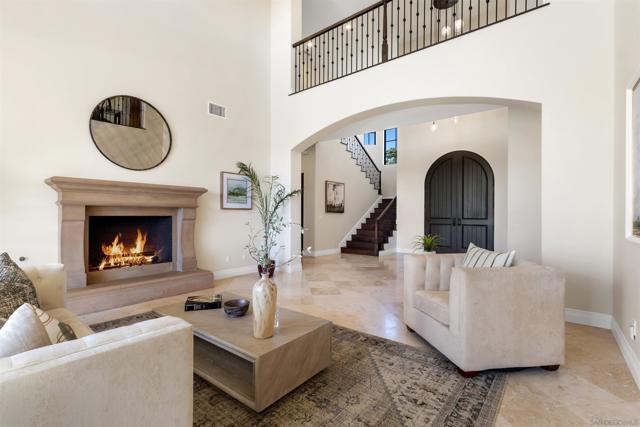 7545 Top O The Morning Way, San Diego CA: https://media.crmls.org/mediaz/3a2add02-a635-47fc-99dd-e2100505ed95.jpg