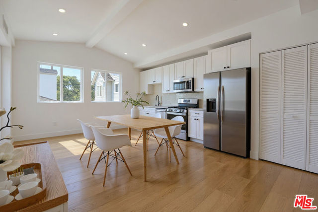 4308 Victoria Park Drive, Los Angeles CA: https://media.crmls.org/mediaz/3a2b4a46-9ca0-4bbe-a002-93b264ca012d.jpg