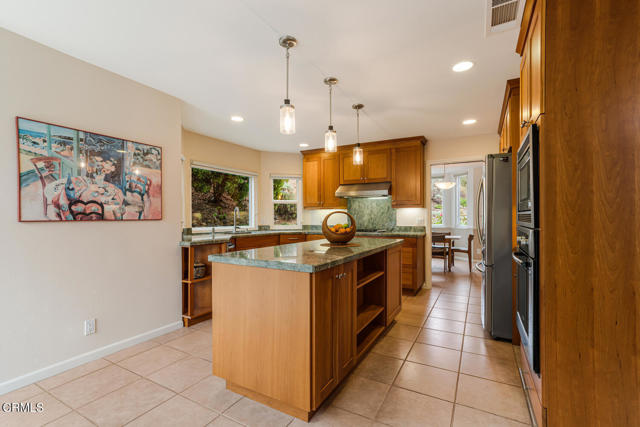 Detail Gallery Image 17 of 52 For 242 Fox Ridge Dr, Thousand Oaks,  CA 91361 - 3 Beds | 2/1 Baths