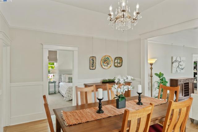 690 S K St, Livermore CA: https://media.crmls.org/mediaz/3a2be133-eec4-44c8-9b40-e403f1fad46d.jpg