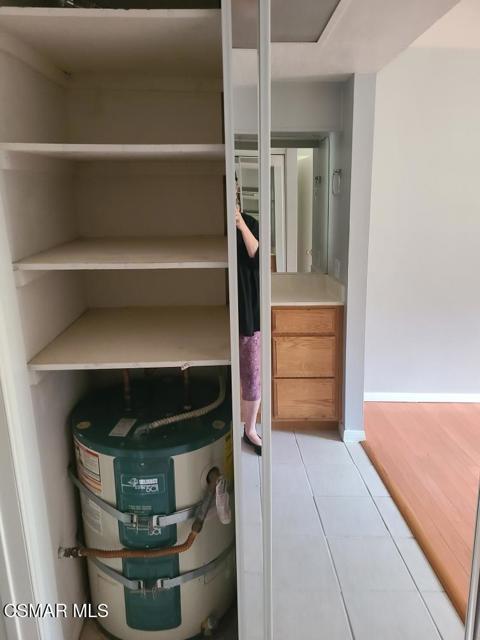 4569 Alamo Street, Simi Valley CA: https://media.crmls.org/mediaz/3a2c140f-7edf-46e2-a744-cac31b81e32a.jpg