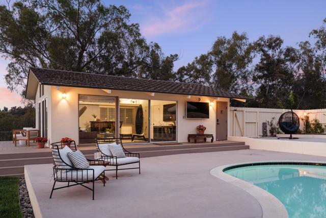 5306 Linea Del Cielo, Rancho Santa Fe CA: https://media.crmls.org/mediaz/3a2d1094-b38d-4801-8b8b-dc687e649b5b.jpg