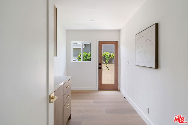 4731 Don Miguel Drive, Los Angeles CA: https://media.crmls.org/mediaz/3a2df472-e6a3-4938-b605-37ce56e58c66.jpg