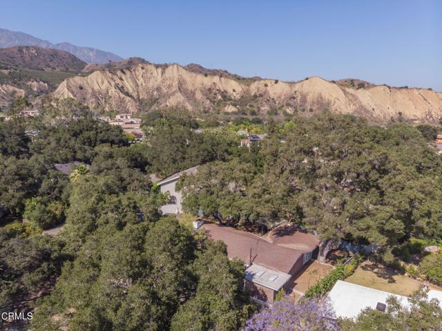 1330 Fern Oaks Drive, Santa Paula CA: https://media.crmls.org/mediaz/3a2e2986-5479-435b-bcdb-0960245671d8.jpg