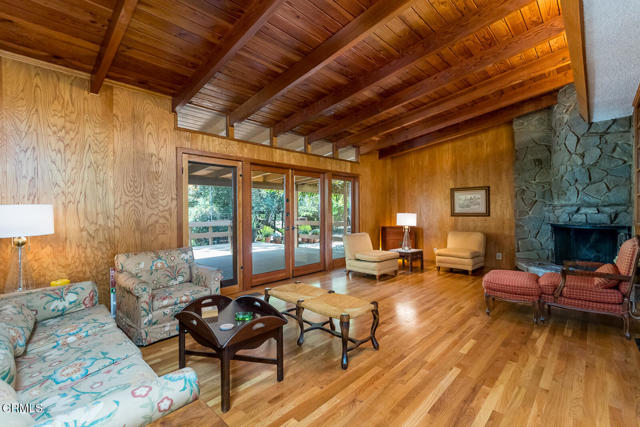 Detail Gallery Image 9 of 71 For 1364 Journey's End Dr, La Canada Flintridge,  CA 91011 - 3 Beds | 2 Baths