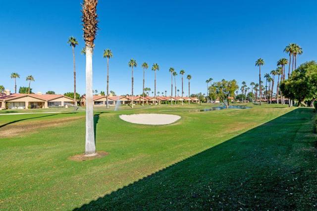 168 Camino Arroyo S, Palm Desert CA: https://media.crmls.org/mediaz/3a2f4a46-96f0-4f04-8355-cd75723dd753.jpg