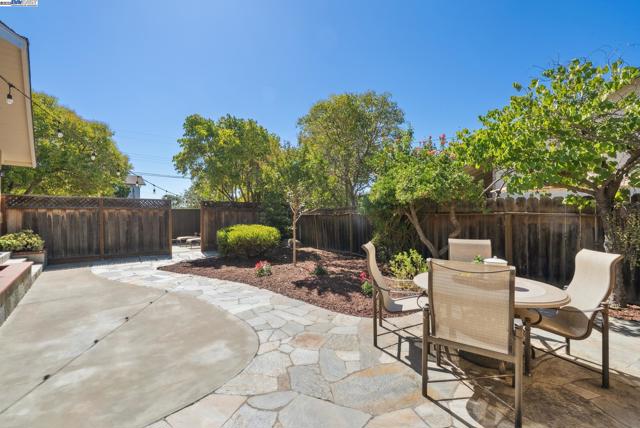 457 Coleen St, Livermore CA: https://media.crmls.org/mediaz/3a31191d-e328-4fd0-bcc8-a8efdde646ab.jpg