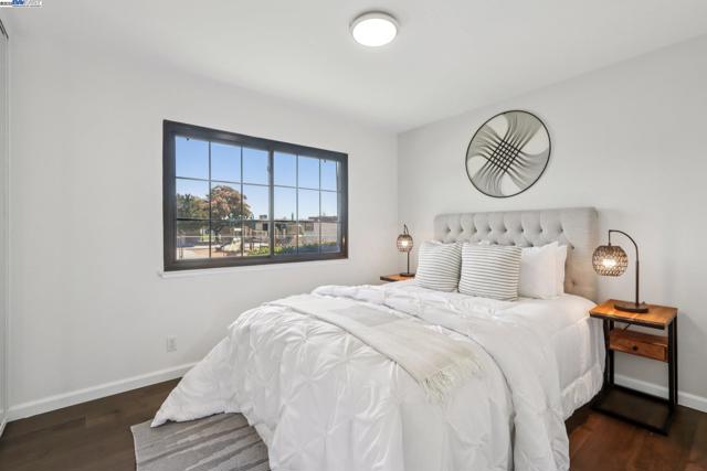 5349 Valpey Park Ave, Fremont CA: https://media.crmls.org/mediaz/3a314f04-e48c-49f5-9433-eb9c098bc6ee.jpg