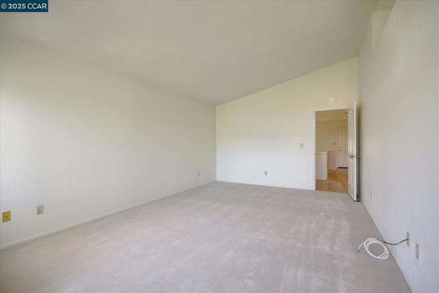 5070 E Lakeshore Drive, San Ramon CA: https://media.crmls.org/mediaz/3a31c018-157b-4707-8bd9-3879390ec0c3.jpg