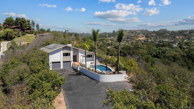 3378 Via Loma, Fallbrook, California 92028, 4 Bedrooms Bedrooms, ,3 BathroomsBathrooms,Residential,For Sale,3378 Via Loma,CRPTP2500349