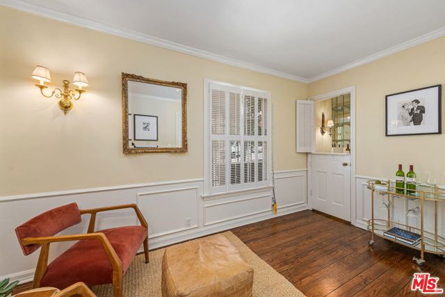 1376 San Ysidro Drive, Beverly Hills CA: https://media.crmls.org/mediaz/3a323943-6fc1-42c5-875e-ebe181a561ad.jpg