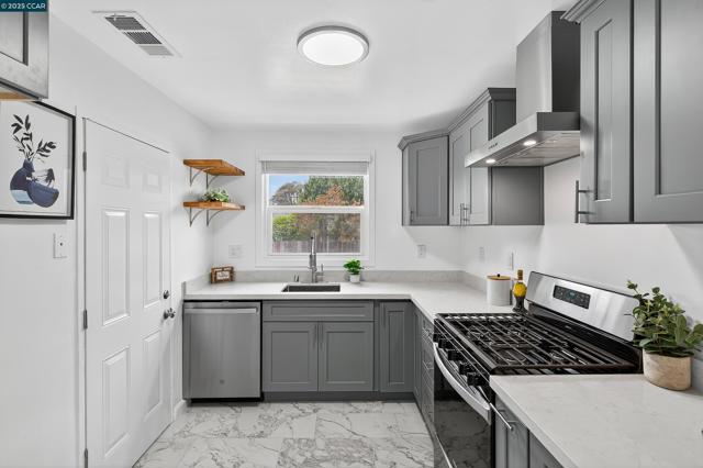 2921 Rollingwood Dr, San Pablo CA: https://media.crmls.org/mediaz/3a329827-eef8-47f0-8621-f54f4f87d64c.jpg