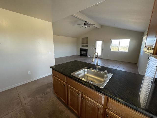12478 Hillpoint Court, Valley Center CA: https://media.crmls.org/mediaz/3a347427-ddb9-44c0-9eaf-167a6902f8f3.jpg