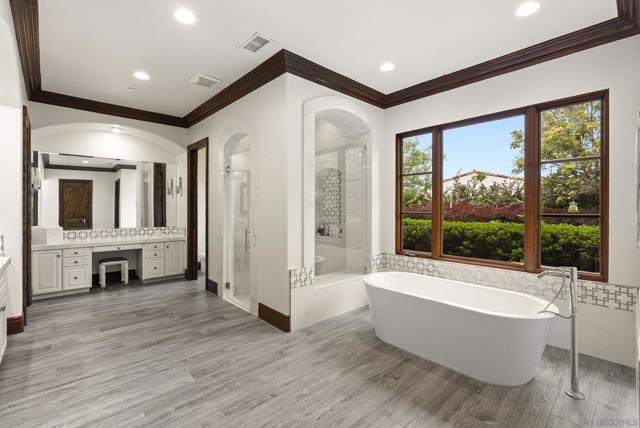 Image 18 of 36 For 7628 Top O The Morning Way